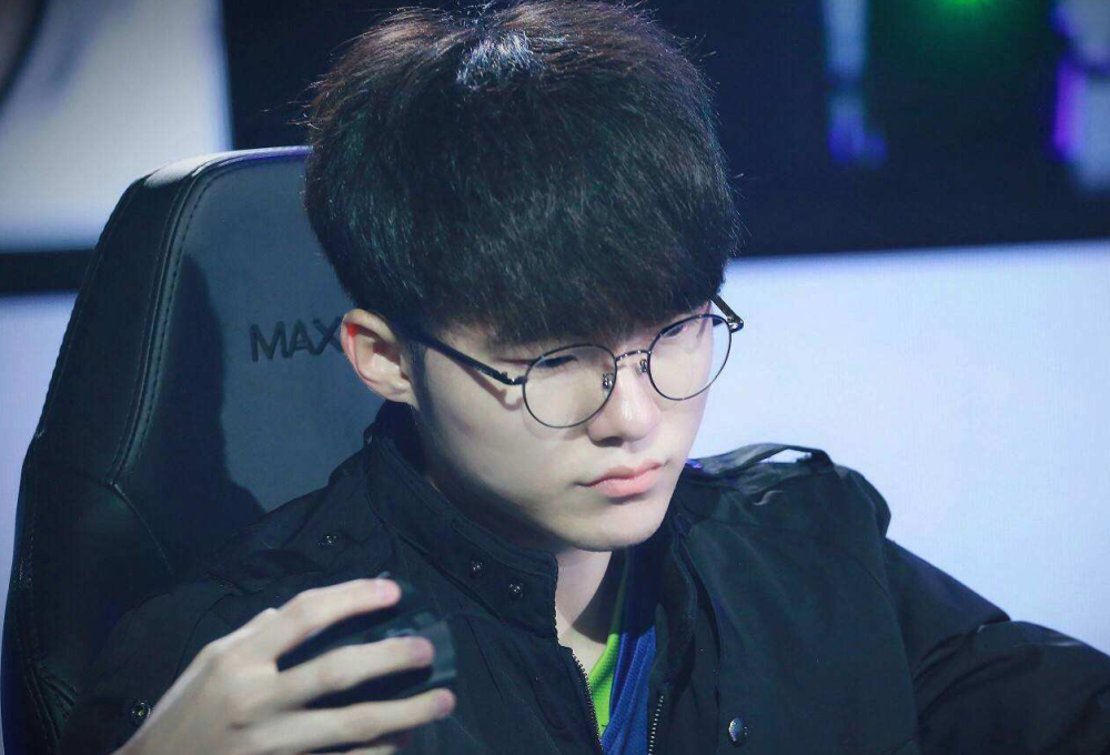 的阵容著称 的阵容著称