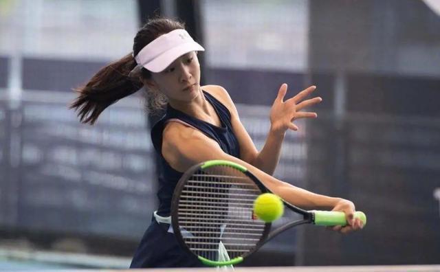 半空間擔任 半空間擔任